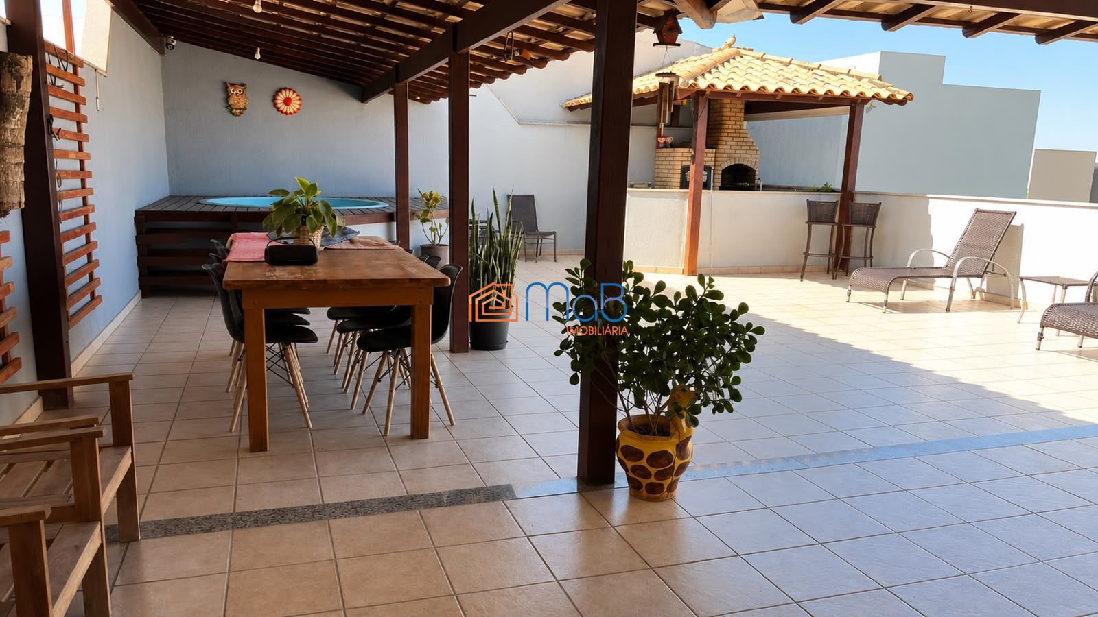 Apartamento garden à venda no riviera – 2 quartos (1 suíte), área externa e 2 va