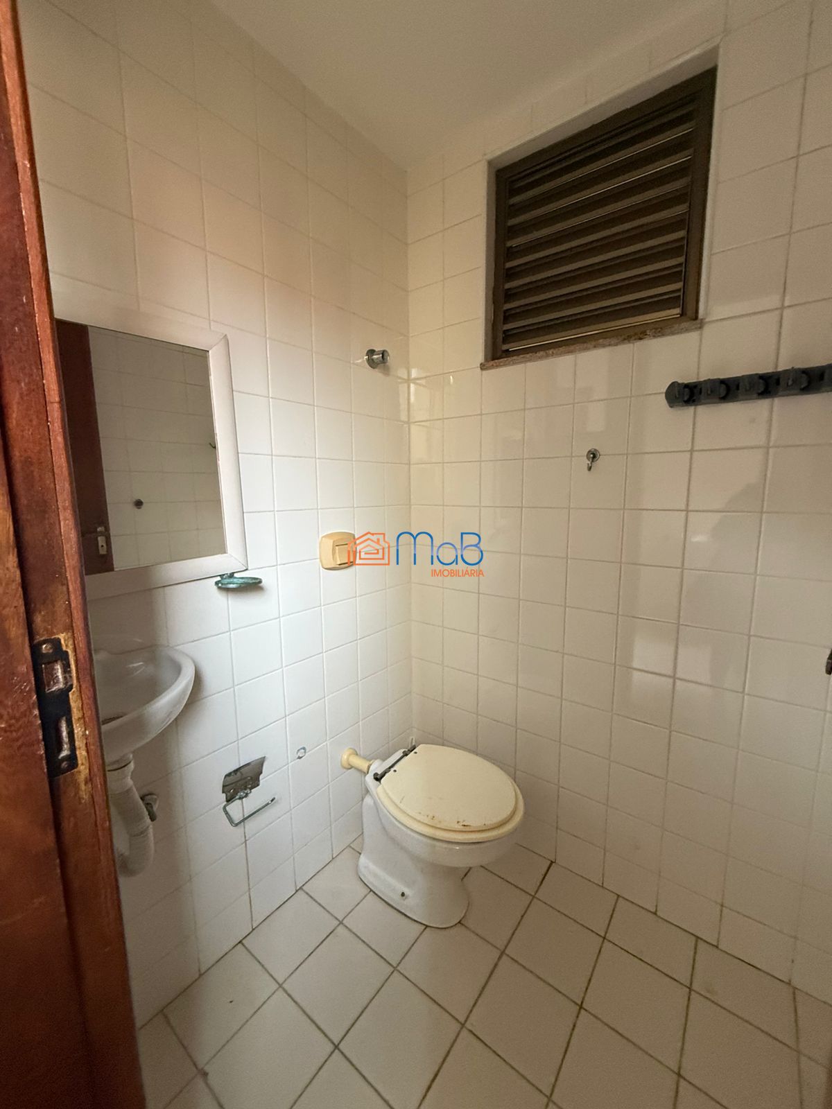 Excelente apartamento 3 quartos nos Cavaleiros