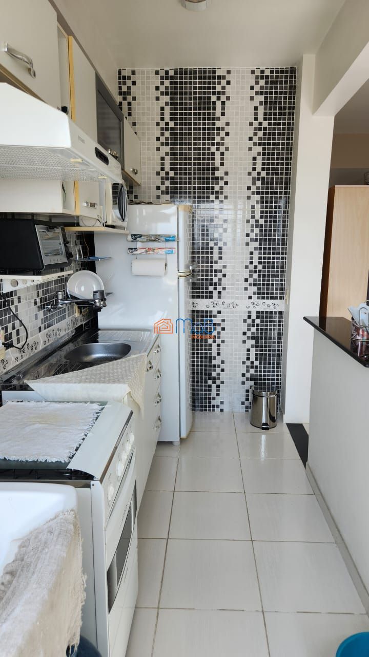 Apartamento à venda com 2 quartos, 72m² - Foto 8