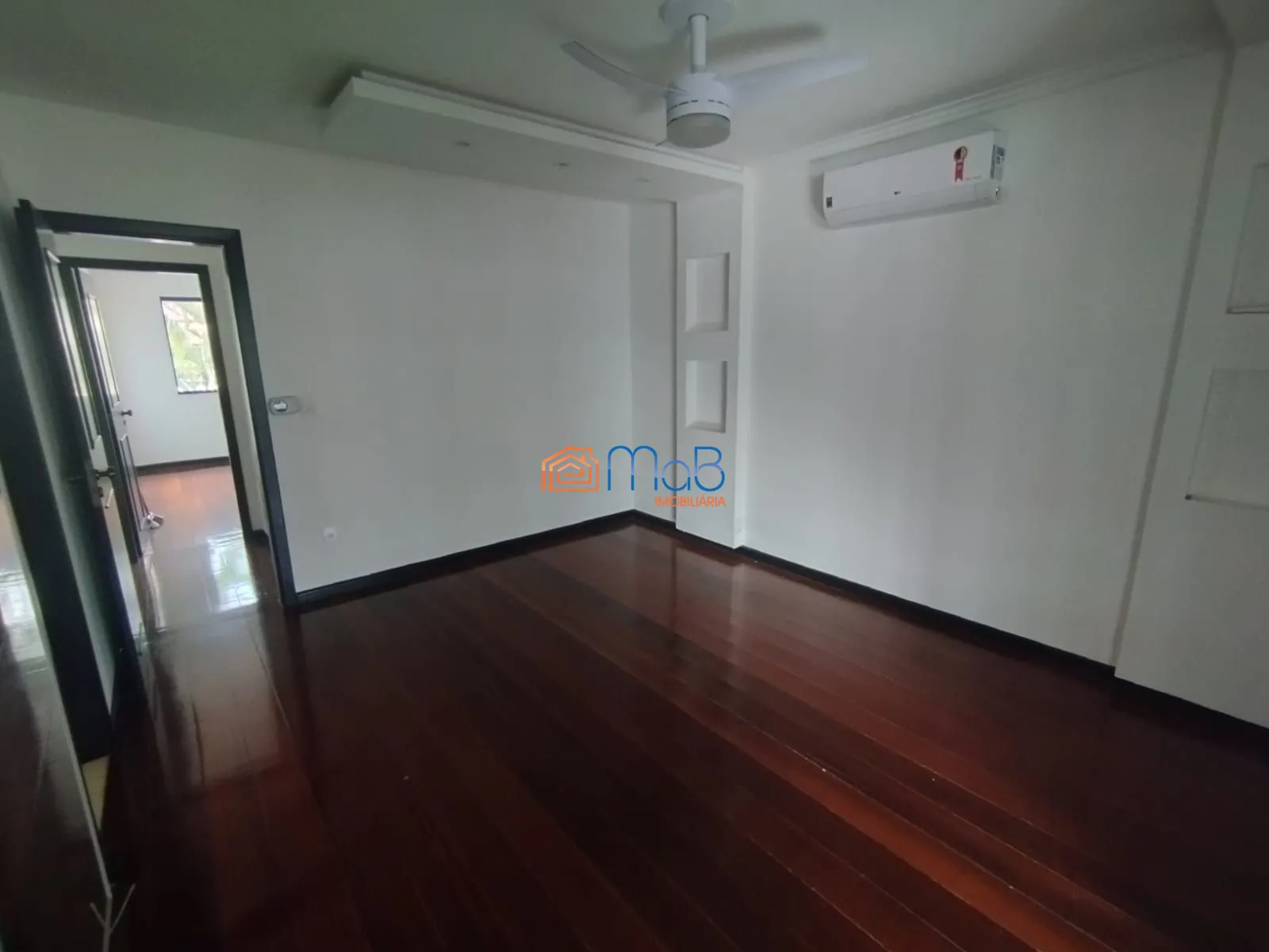 Casa, 4 quartos, 380 m² - Foto 13