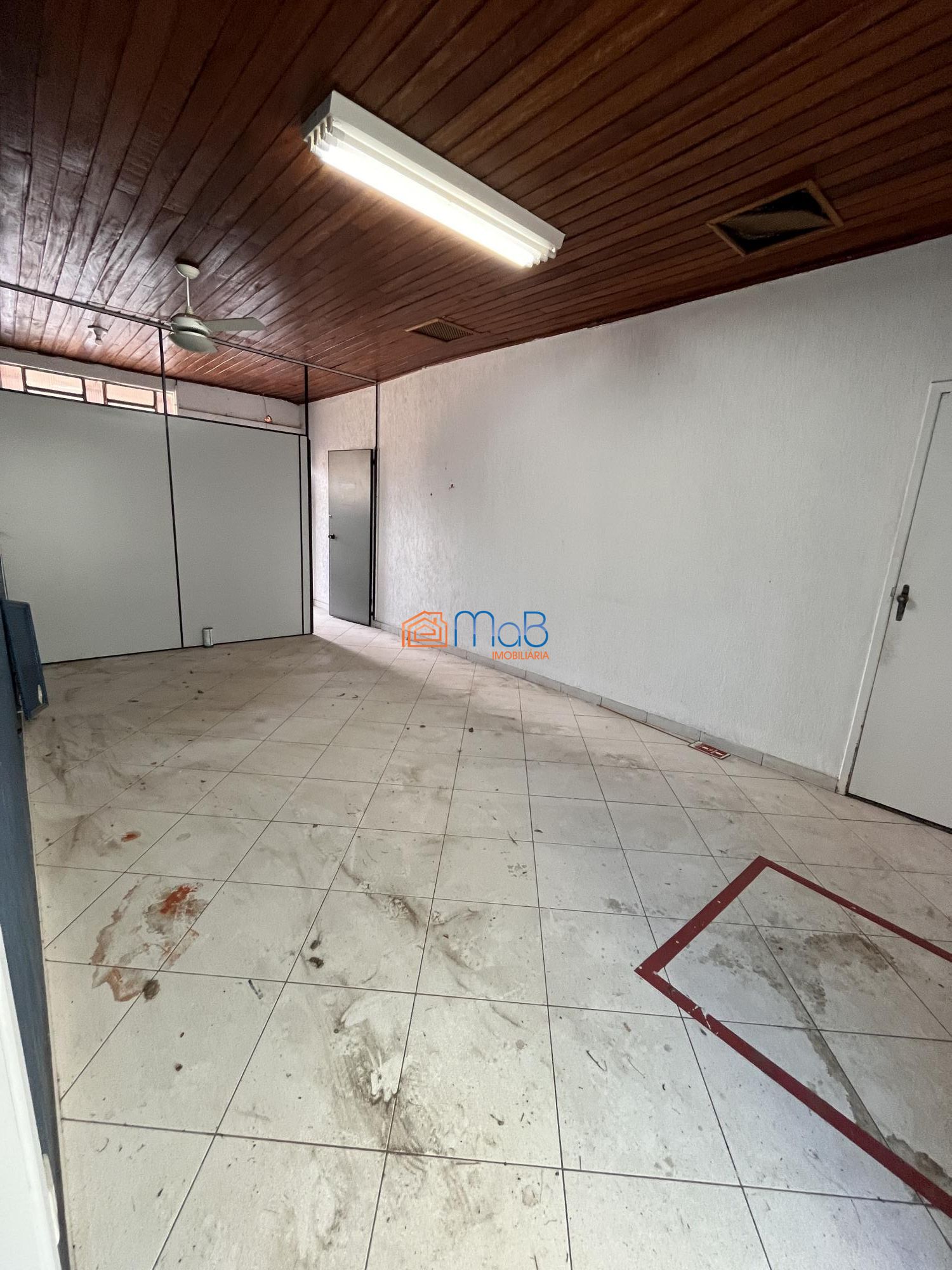 Depósito-Galpão-Armazém à venda com 13 quartos, 250m² - Foto 29