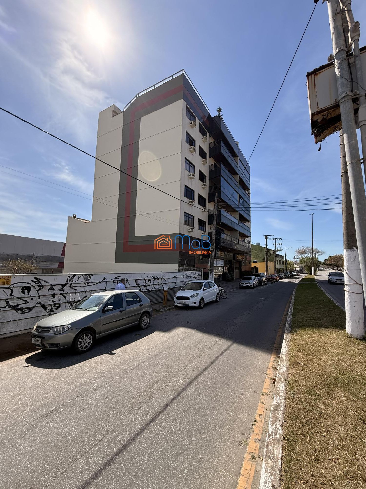 Terreno comercial de 600 m² em localização premium na princi