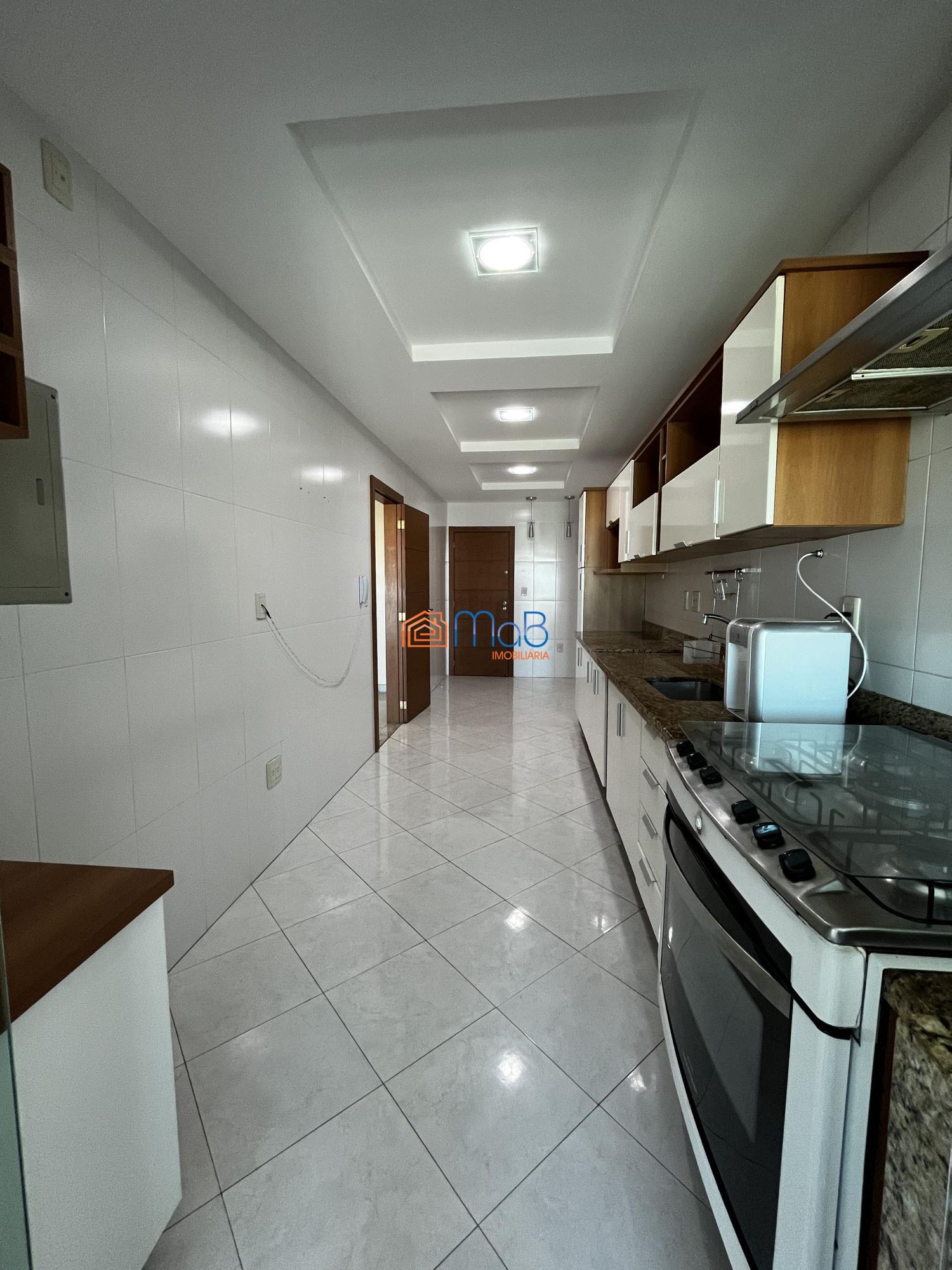 Apartamento à venda com 3 quartos, 140m² - Foto 23