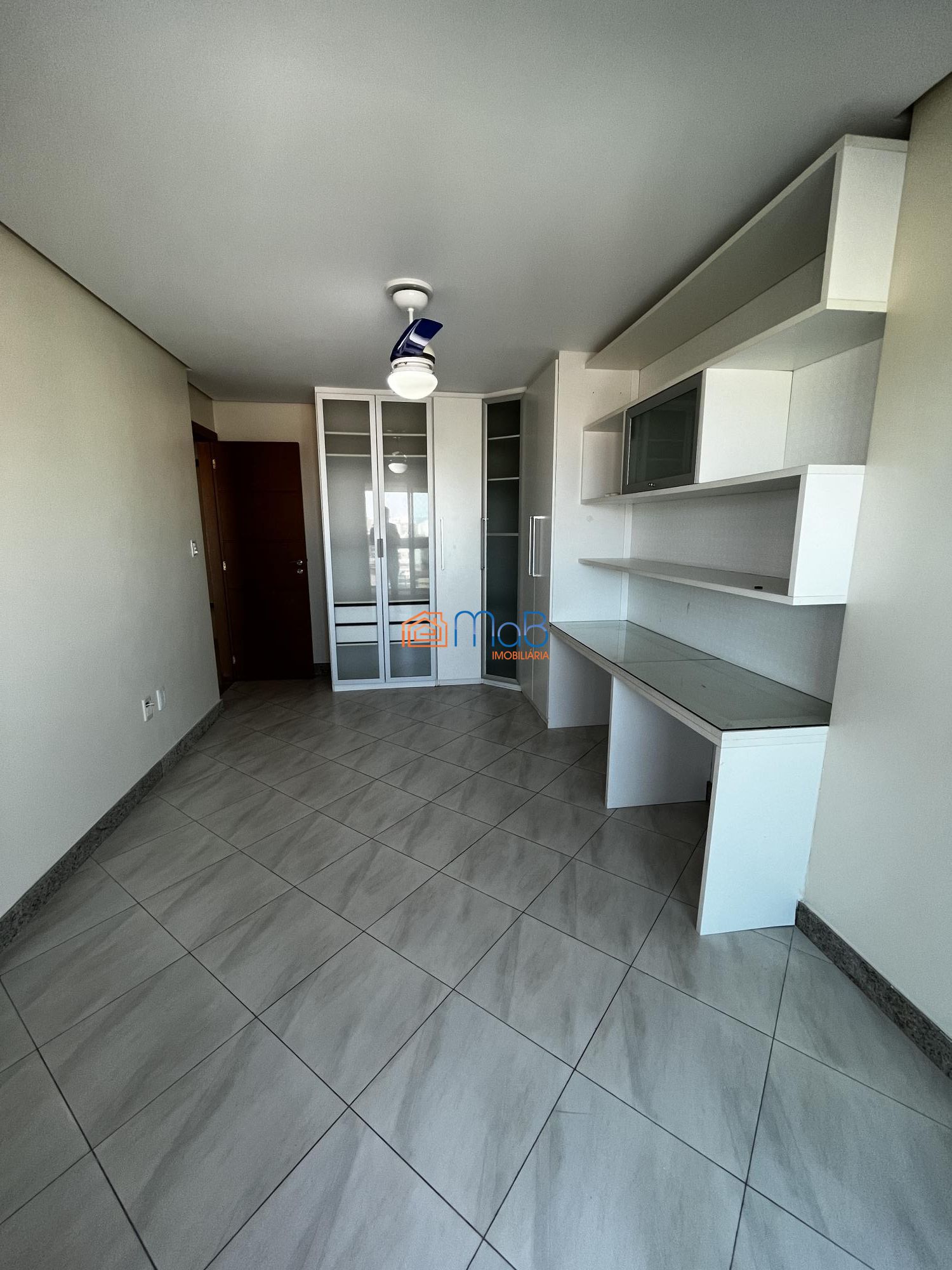 Apartamento à venda com 3 quartos, 140m² - Foto 12