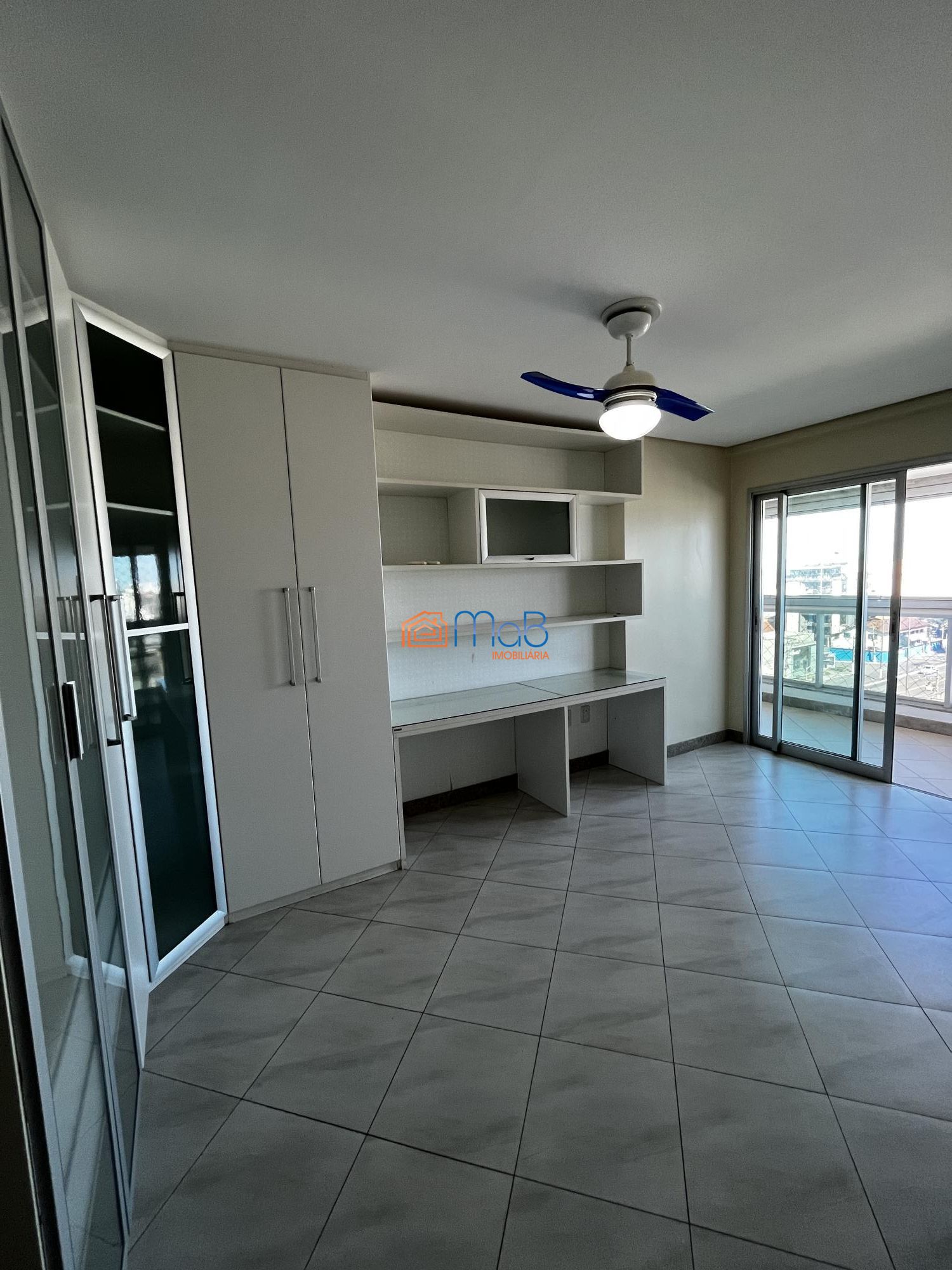 Apartamento à venda com 3 quartos, 140m² - Foto 13