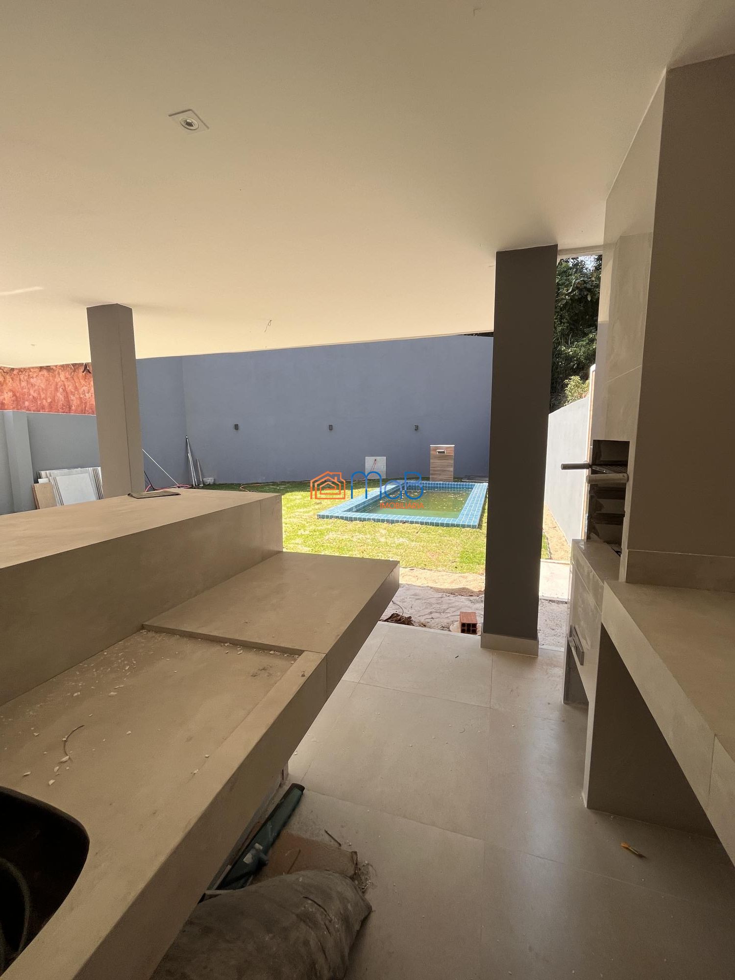 Casa de Condomínio à venda com 4 quartos, 240m² - Foto 3