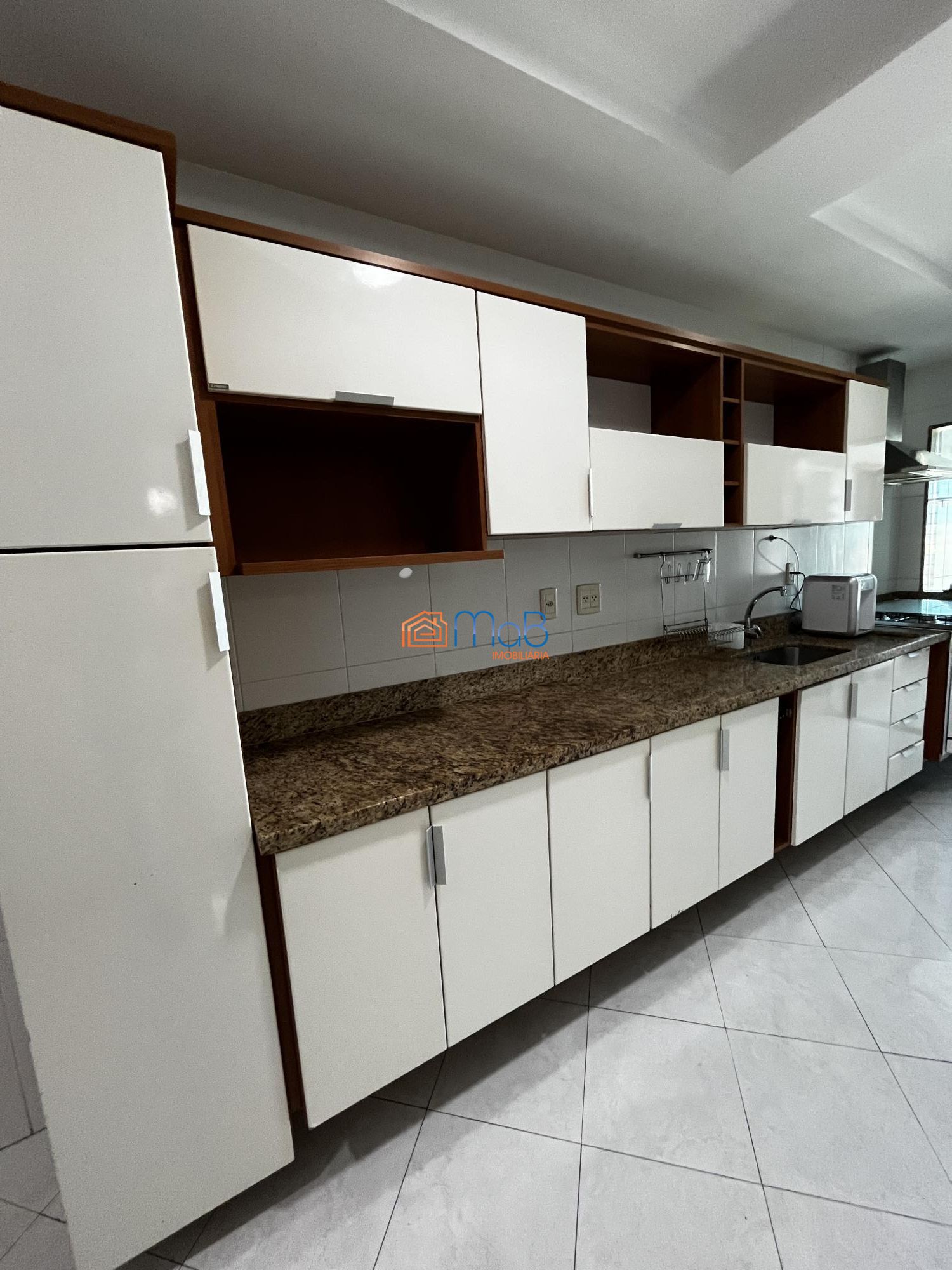 Apartamento à venda com 3 quartos, 140m² - Foto 18