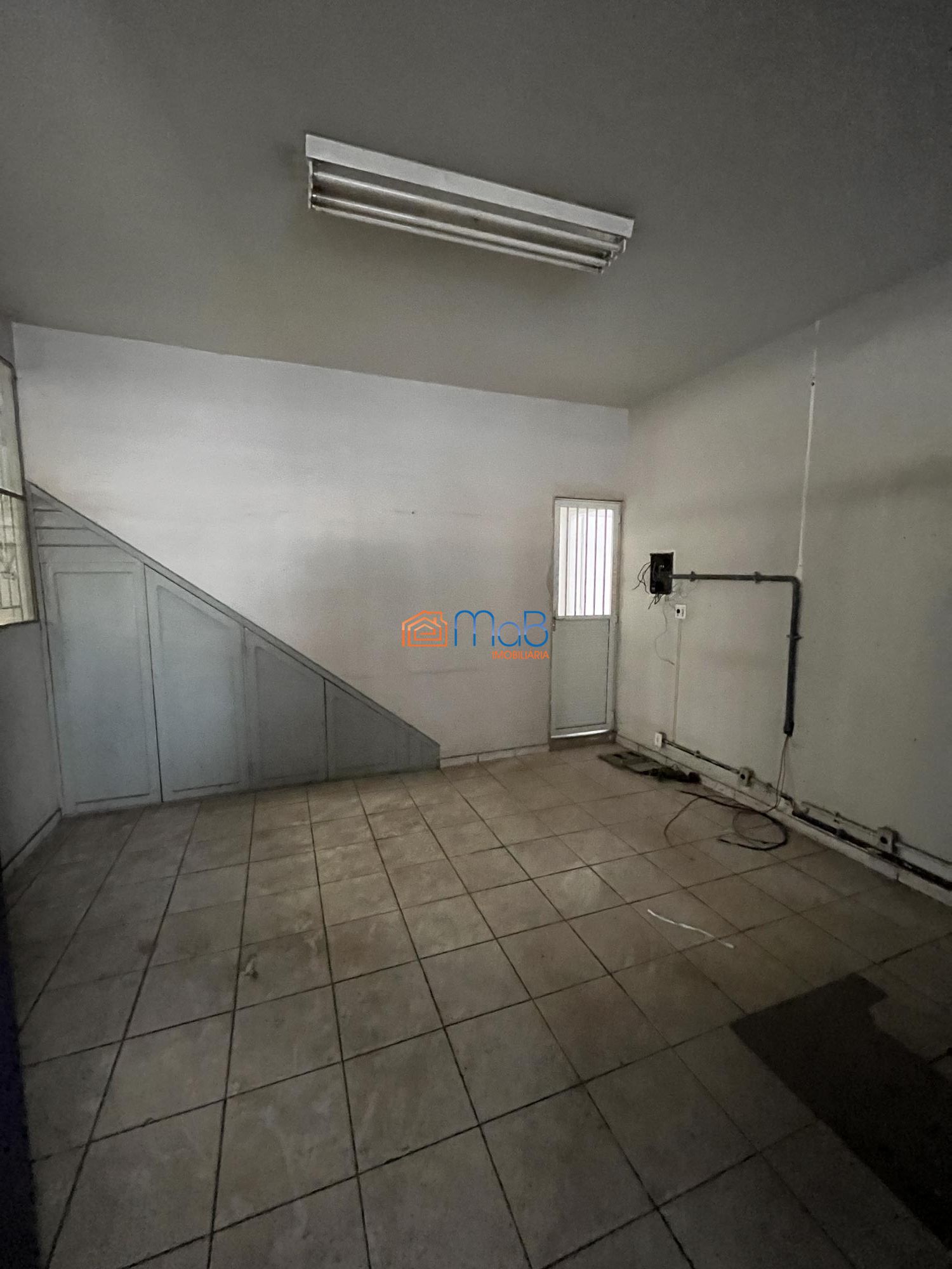 Depósito-Galpão-Armazém à venda com 13 quartos, 250m² - Foto 24