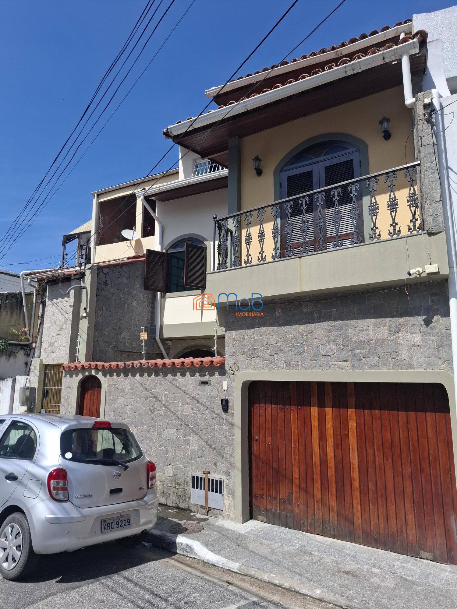 Casa, 7 quartos, 180 m² - Foto 1