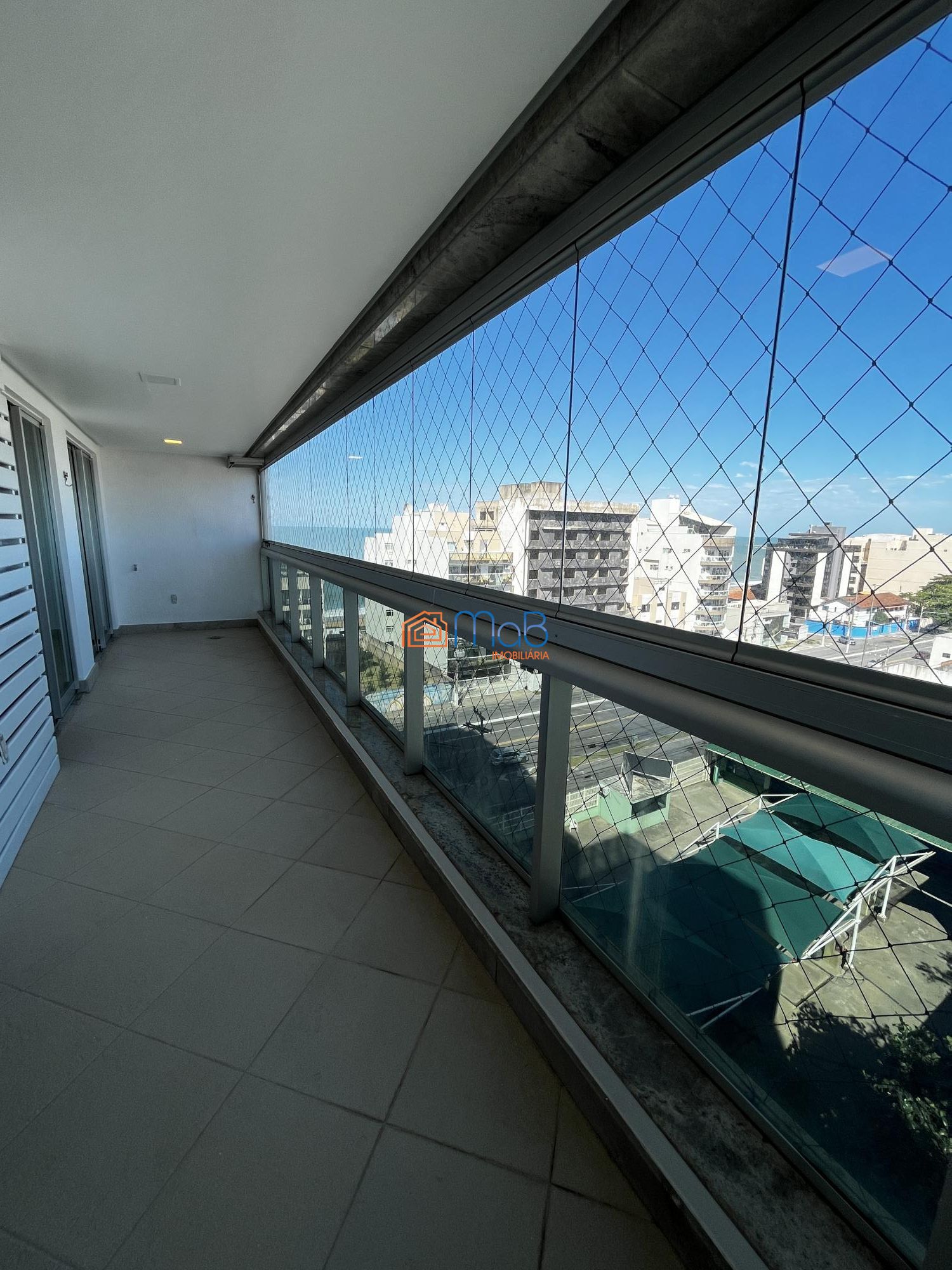 Apartamento à venda com 3 quartos, 140m² - Foto 1