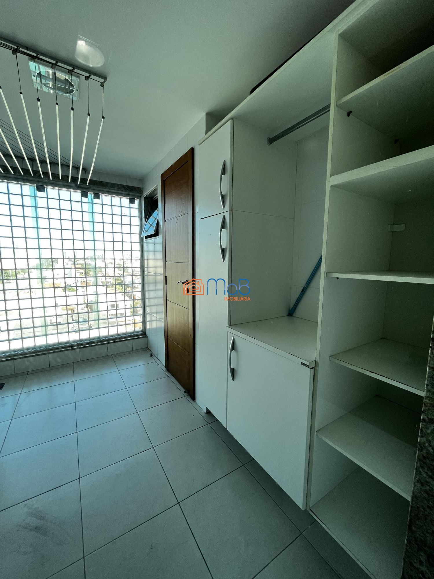 Apartamento à venda com 3 quartos, 140m² - Foto 17