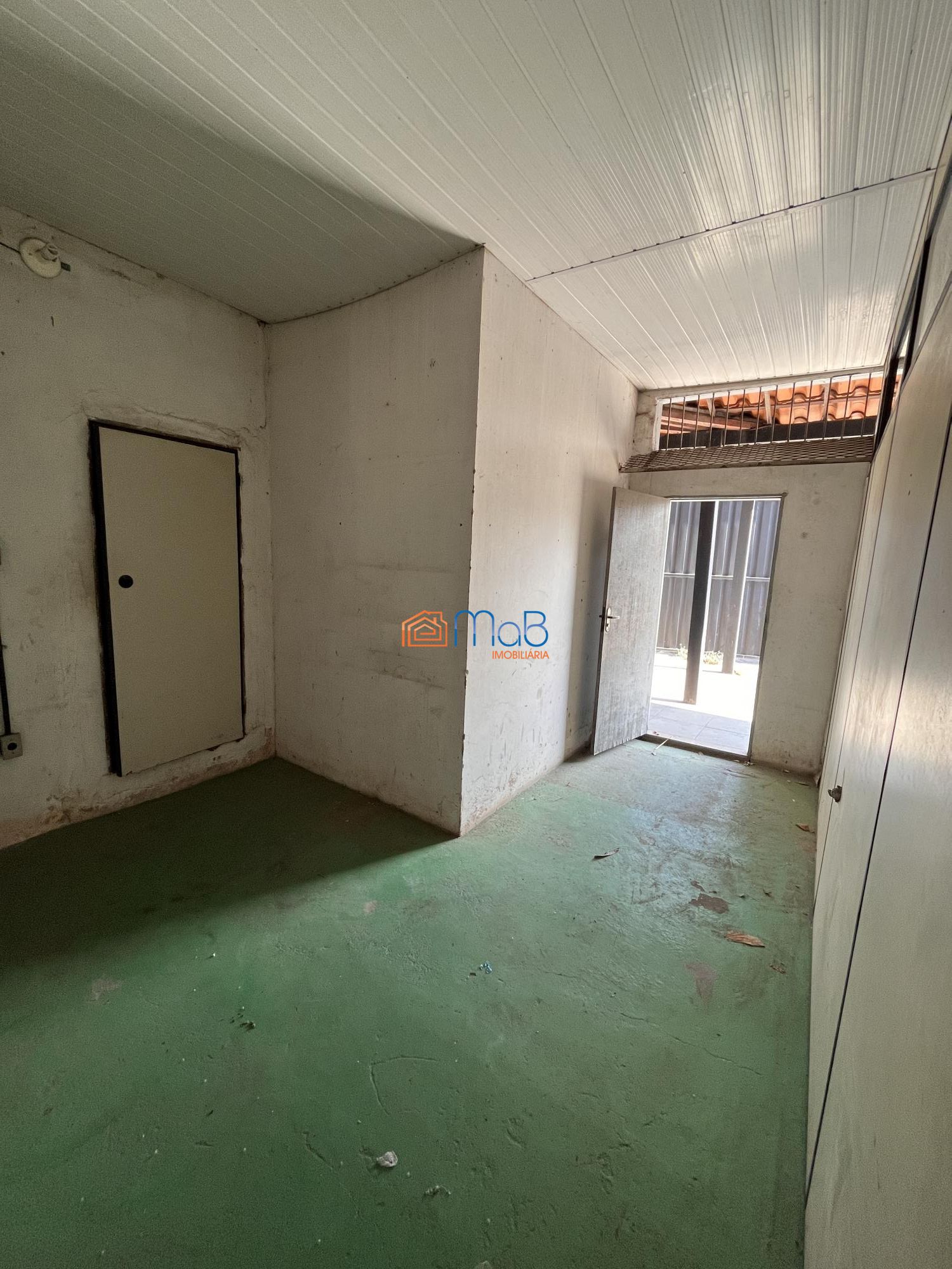 Depósito-Galpão-Armazém à venda com 13 quartos, 250m² - Foto 34