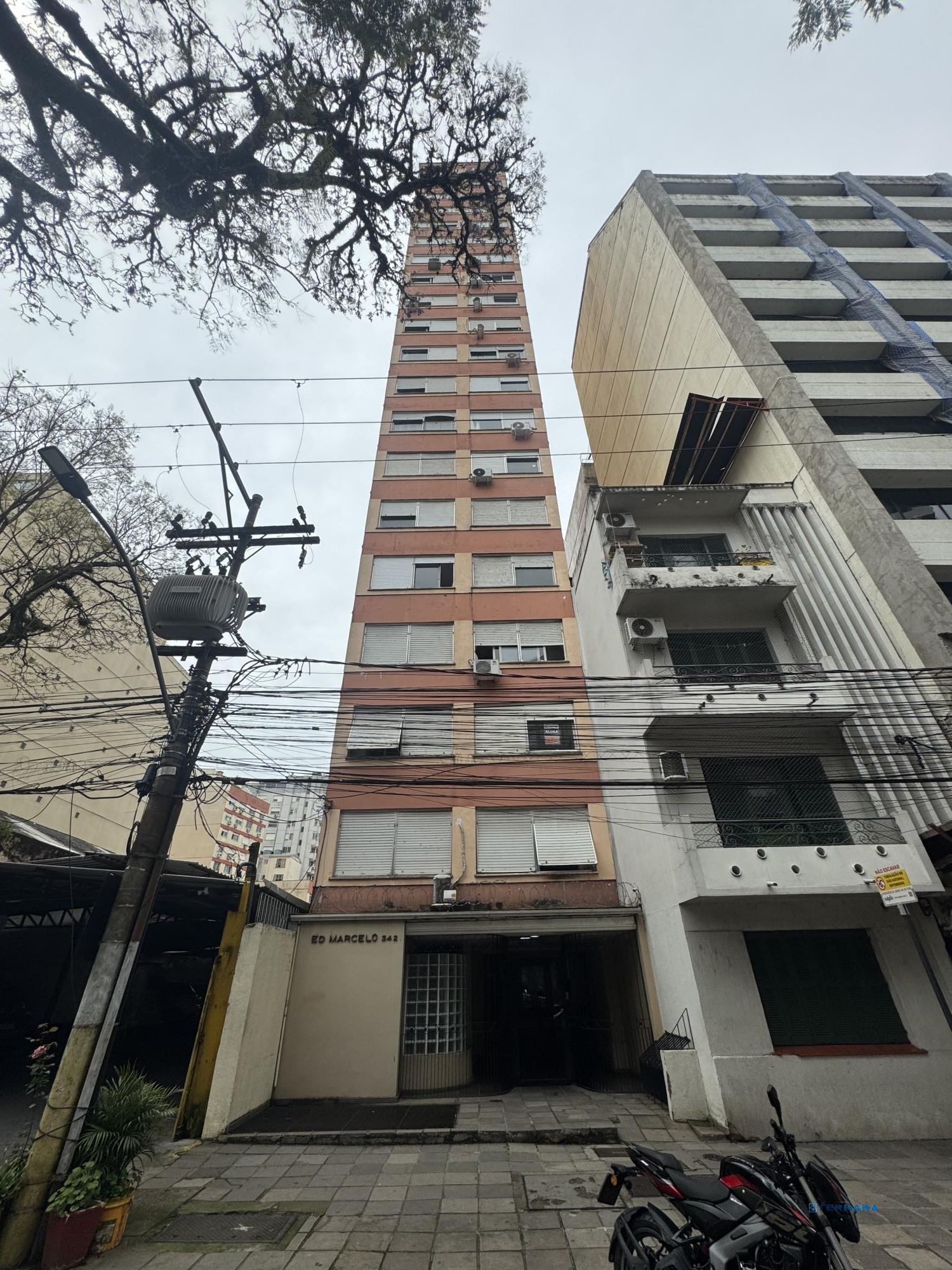 Studio Semimobiliado à Venda no Centro Histórico de Porto Alegre!
