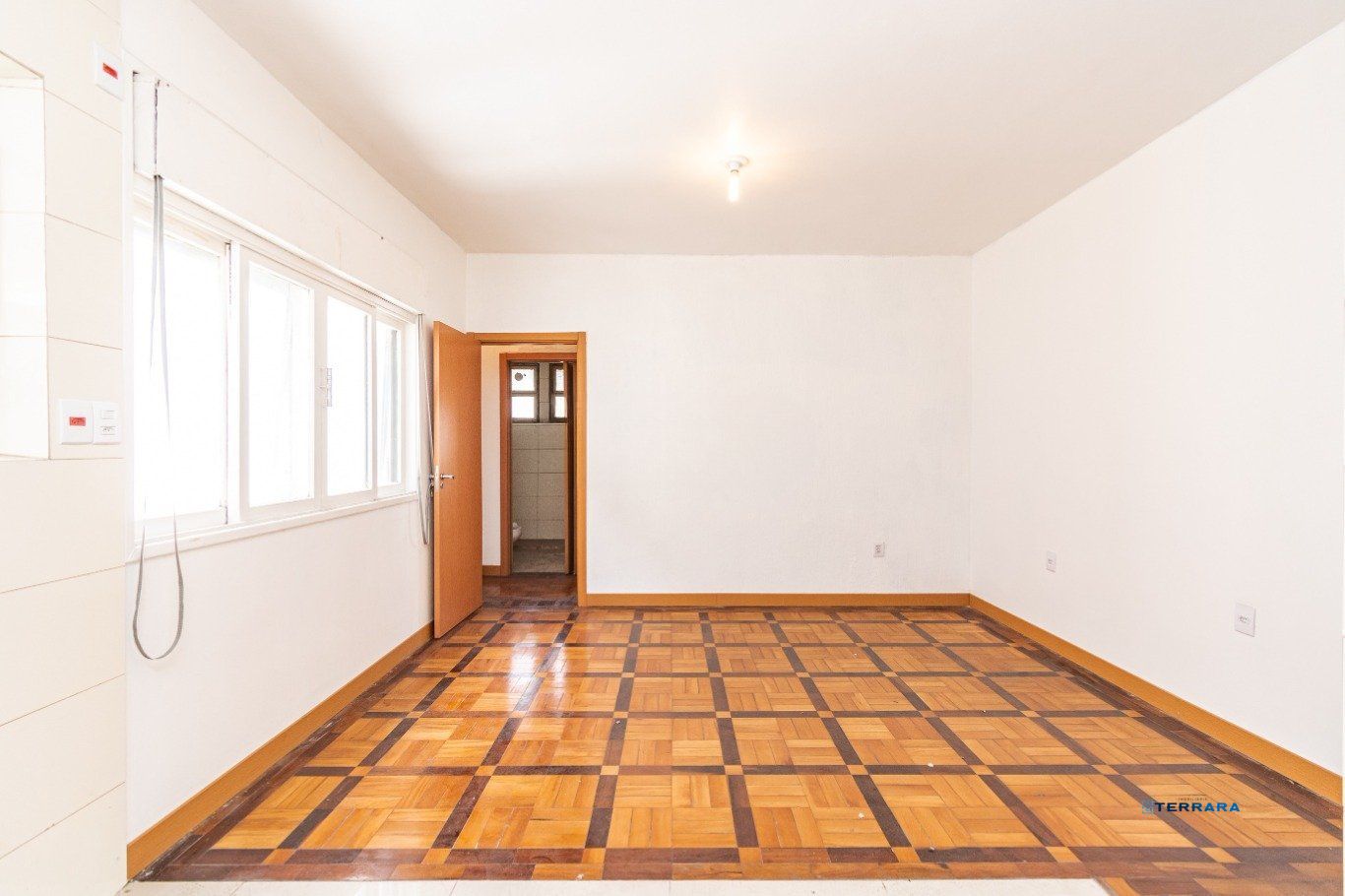 Apartamento no Condomínio Edifício Marcia, 2 quartos, à venda, 68 m², Santa Cecília - Porto Alegre — foto 3