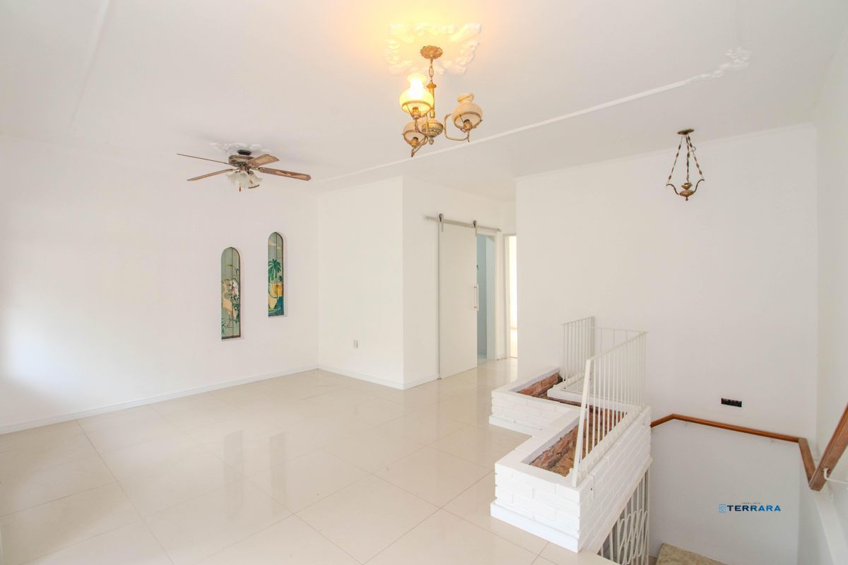 Casa com 3 dormitórios no Bairro Jardim Floresta