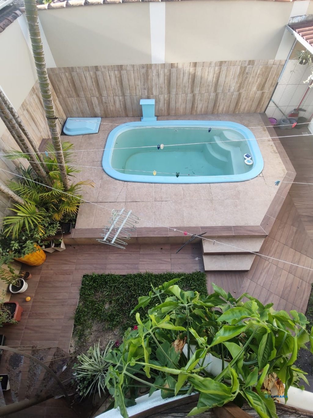 Casa de 3 dormitórios e 2 vagas de garagem em Cachoerinha.