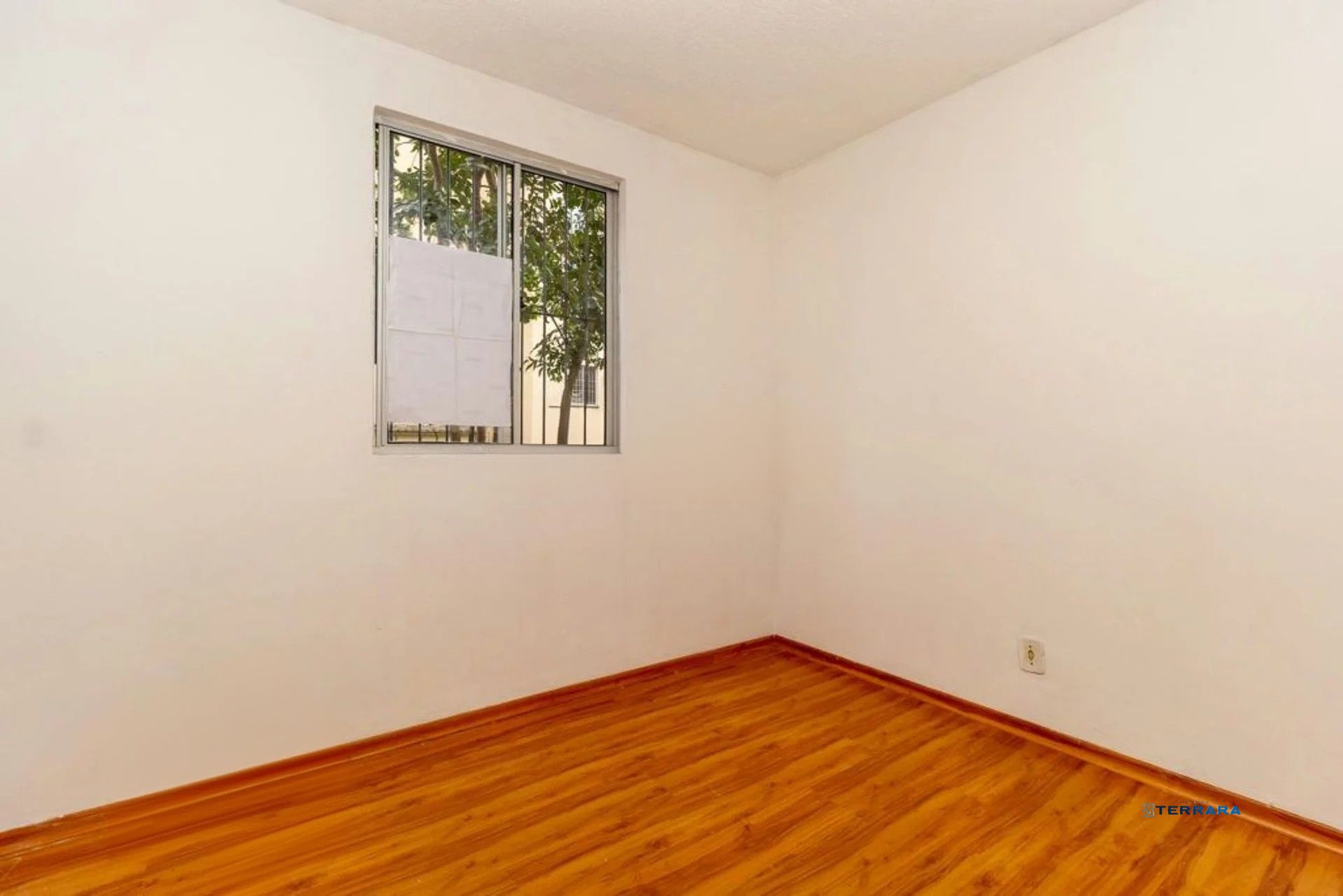 Apartamento com 2 quartos, vaga e portaria 24 hrs no bairro Rubem Berta