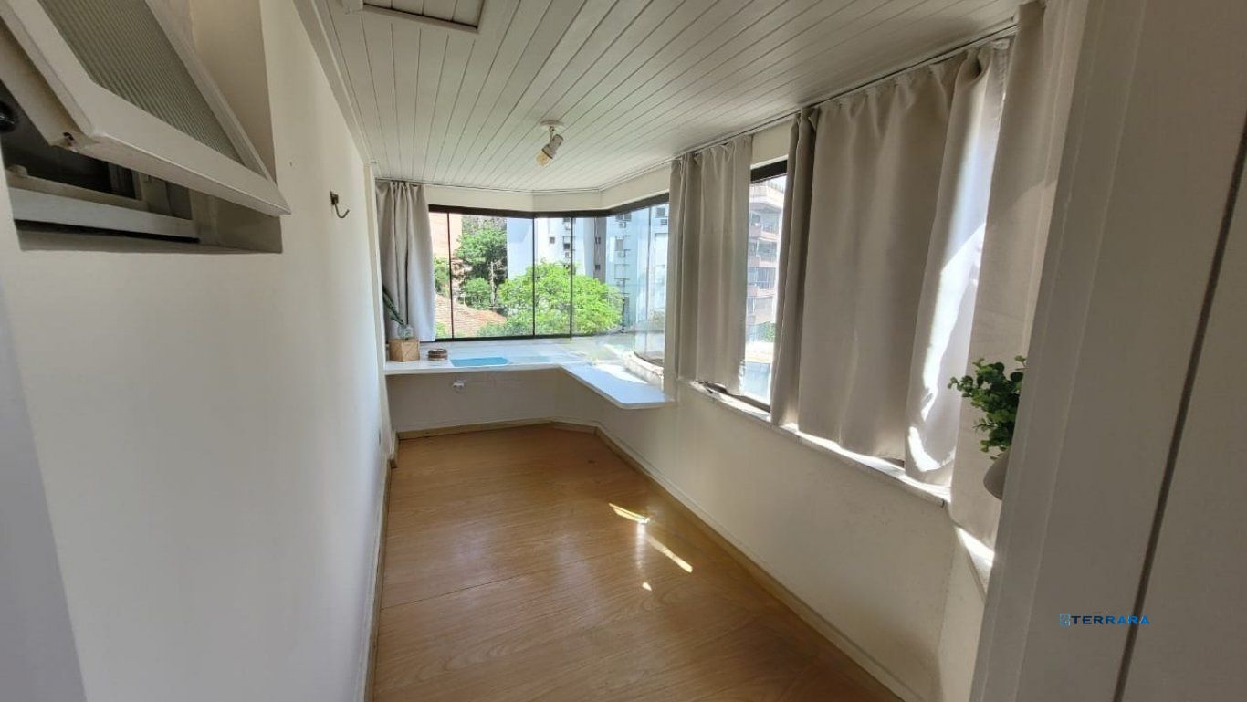 Apartamento de 1 dormitório com 1 vaga de garagem no Bairro Rio Branco