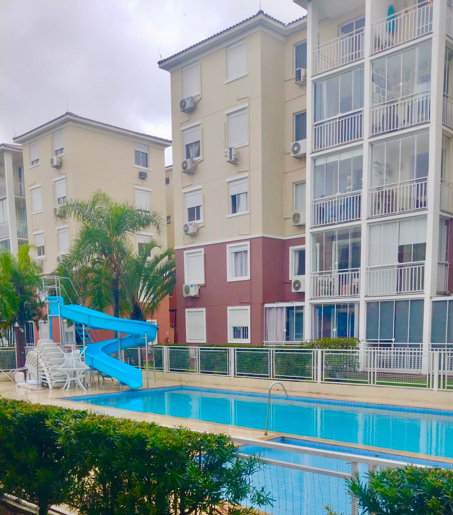 Apartamento com 67m², 3 dormitórios com vaga de garagem no bairro Morro Santana