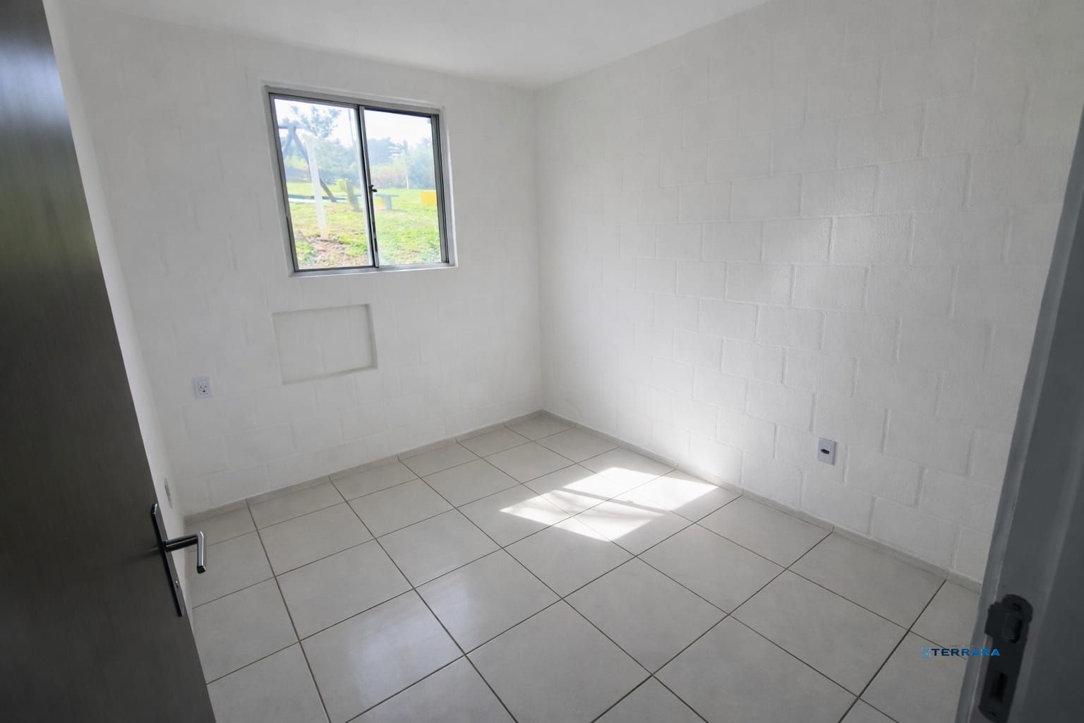 Apartamento térreo com 2 dormitórios no bairro Campo Novo