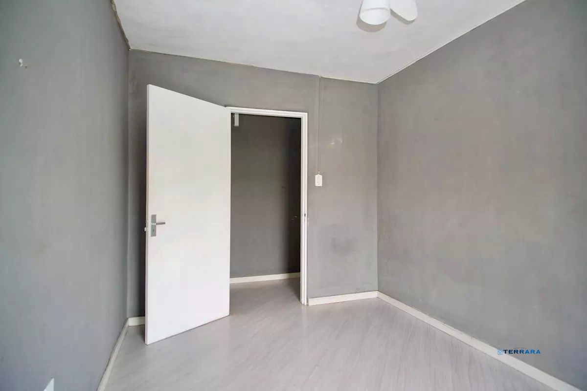 Apartamento no Condomínio Edificio La Spezia, 3 quartos, à venda, 91 m², Humaitá - Porto Alegre — foto 3