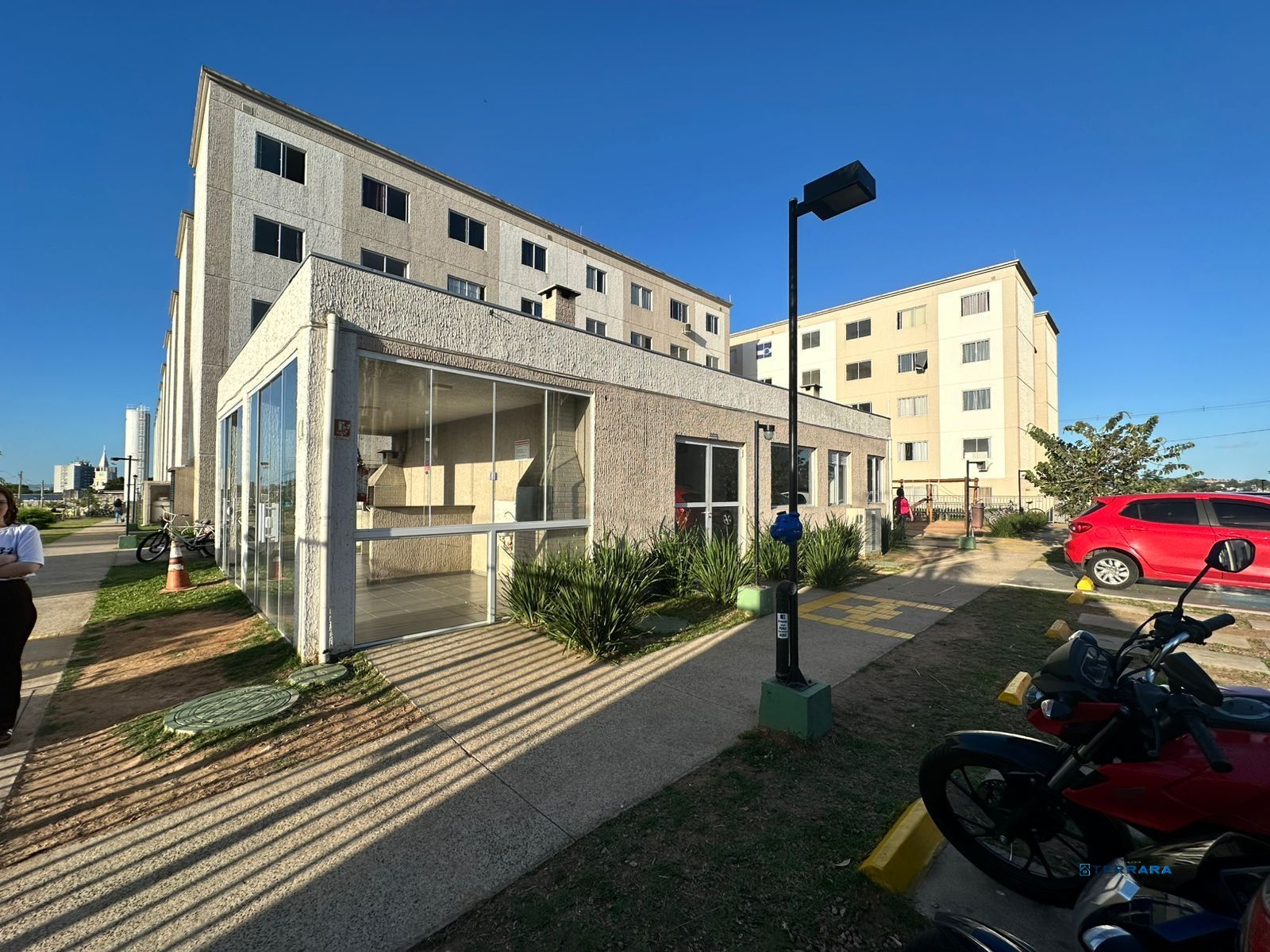 Apartamento 2 dormitórios com 1 vaga Bairro Rubem Berta Porto Alegre