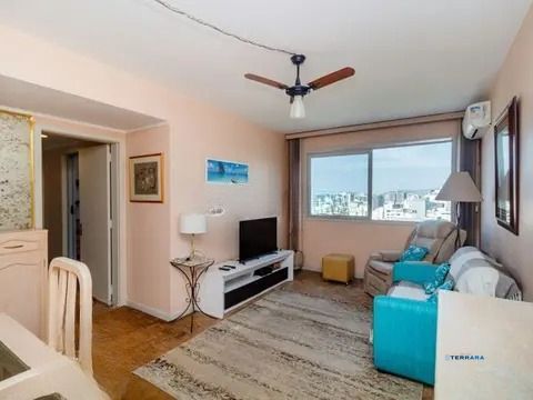 Apartamento de 2 quartos, elevador no Centro Histórico Porto Alegre.