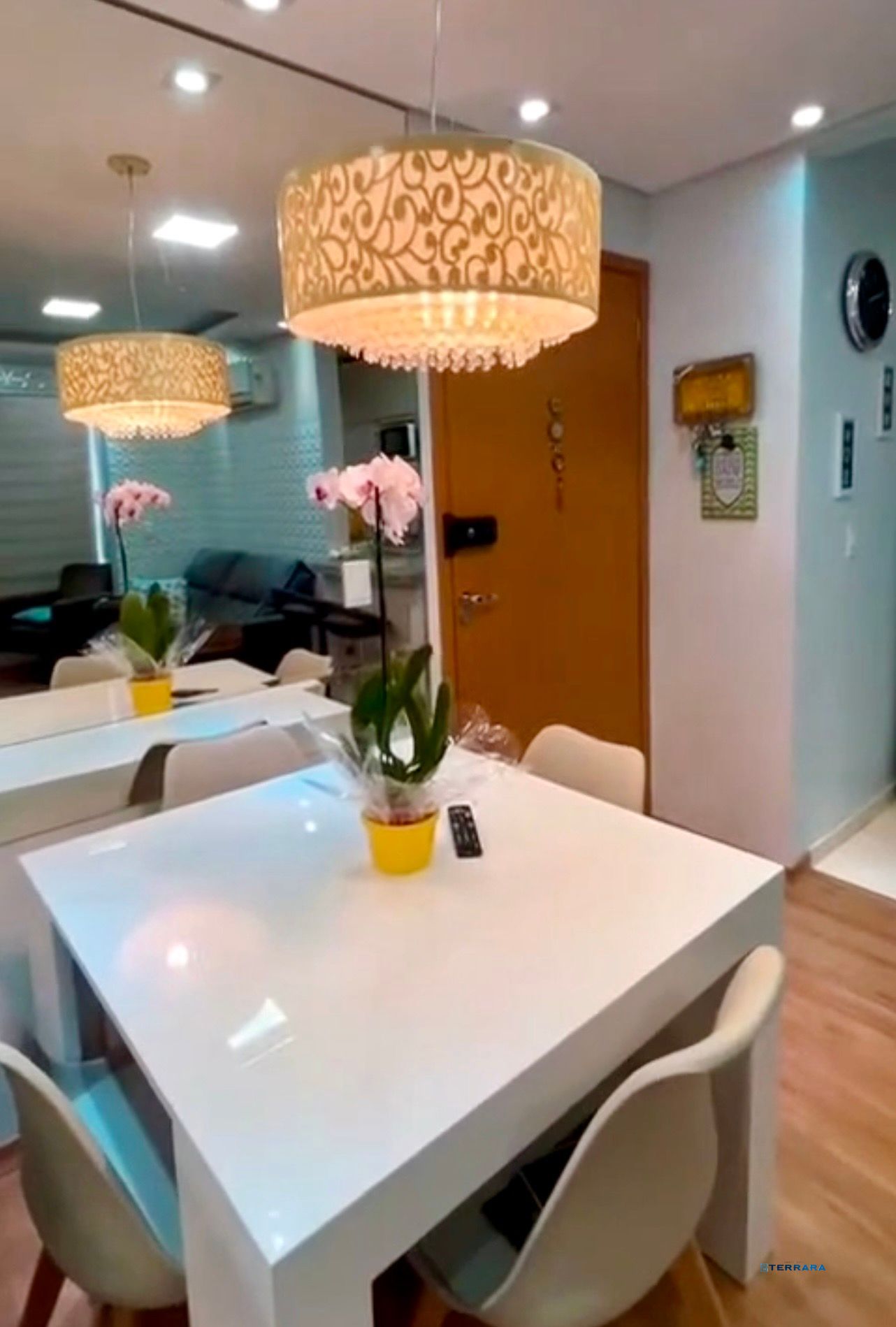 Apartamento com Sacada Linda Vista Morro Santana com 1 vaga de garagem