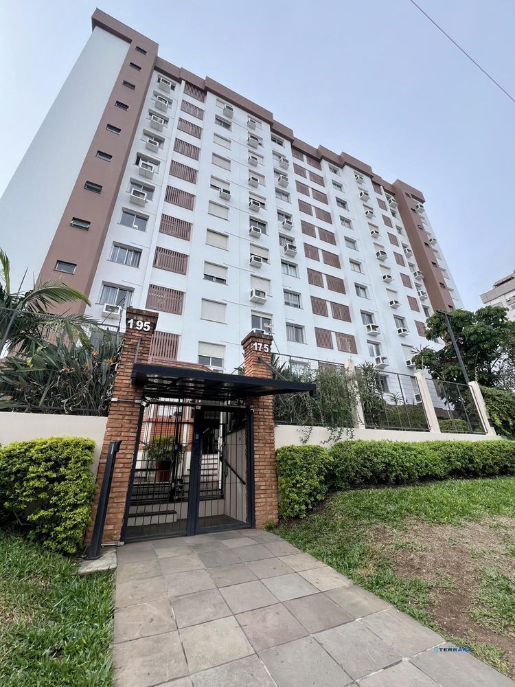 Apartamento de 2 quartos, elevador no bairro Partenon.