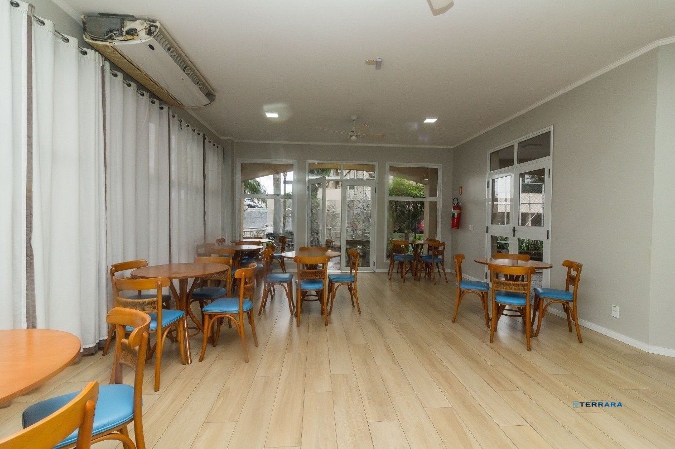 Apartamento no Edificio Condominio Piazza Felicita, 2 quartos, à venda, 50 m², Sarandi - Porto Alegre — foto 3