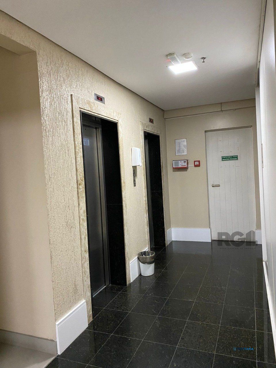 Sala Comercial, à venda, 49 m², Bom Fim - Porto Alegre — foto 5