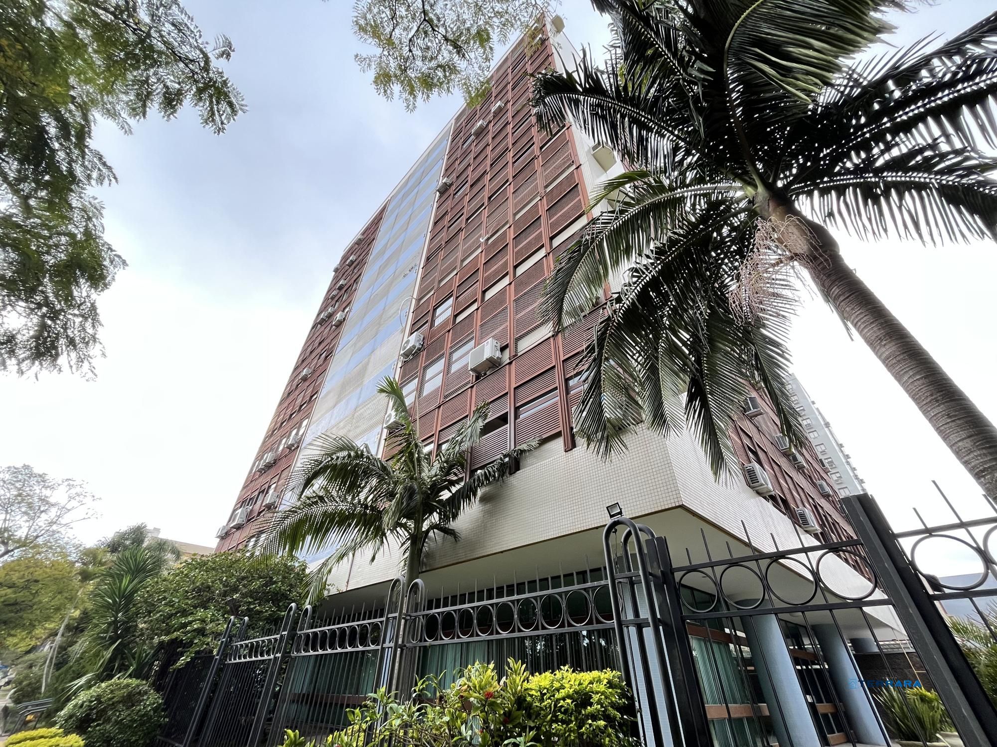 Apartamento de 3 quartos e 1 vaga de garagem no bairro Menino Deus PORTO ALEGRE