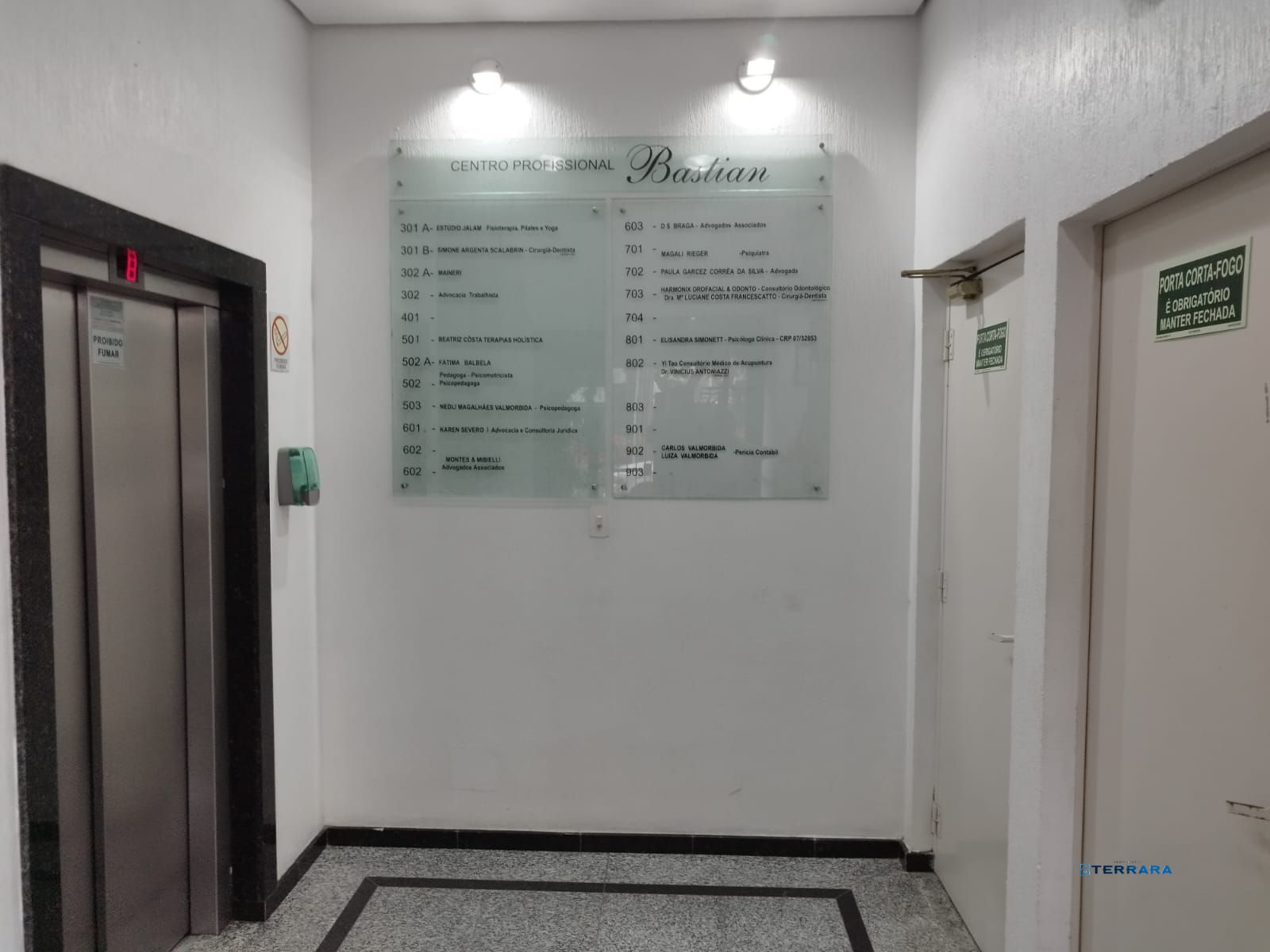 Sala Comercial, 1 sala, à venda, 29 m², Menino Deus - Porto Alegre — foto 3