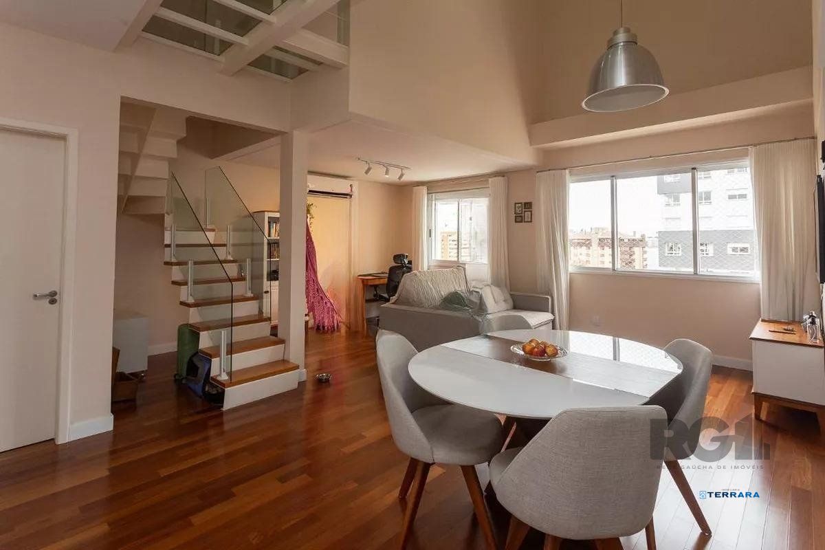 Duplex na Villa de Nugá Apto 303, 1 suíte, à venda, 77 m², Bela Vista - Porto Alegre — foto 2