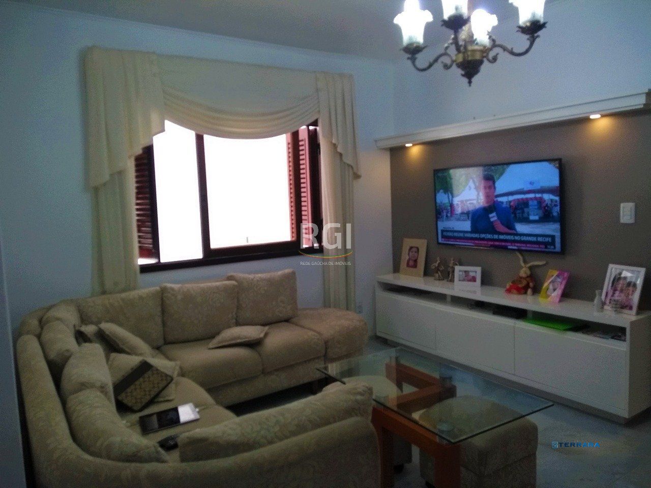 Casa para Venda - 175m², 4 dormitórios, sendo 2 suites, 2 vagas - Santa Cecília