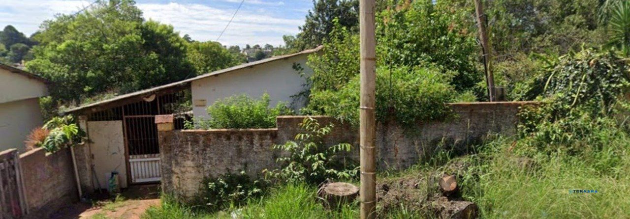 Casa, depósito, pavilhão, em um terreno de 12 x 39,80