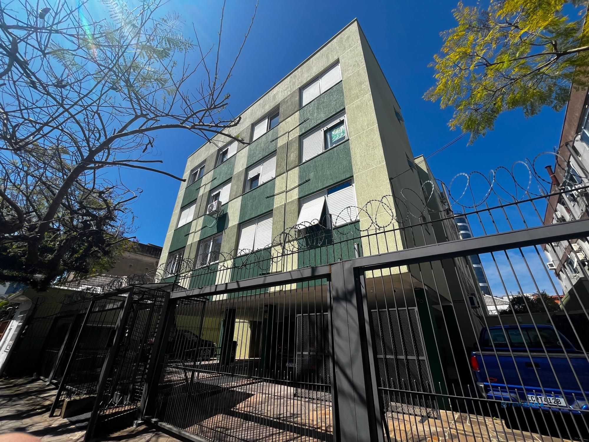 Apartamento de 2 quartos no bairro Menino Deus em Porto Alegre
