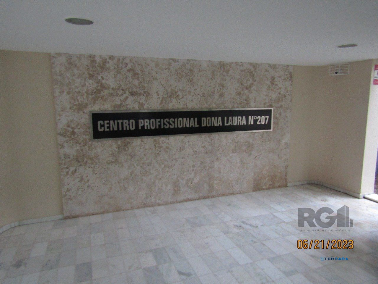 Sala Comercial, à venda, 35 m², Rio Branco - Porto Alegre — foto 2