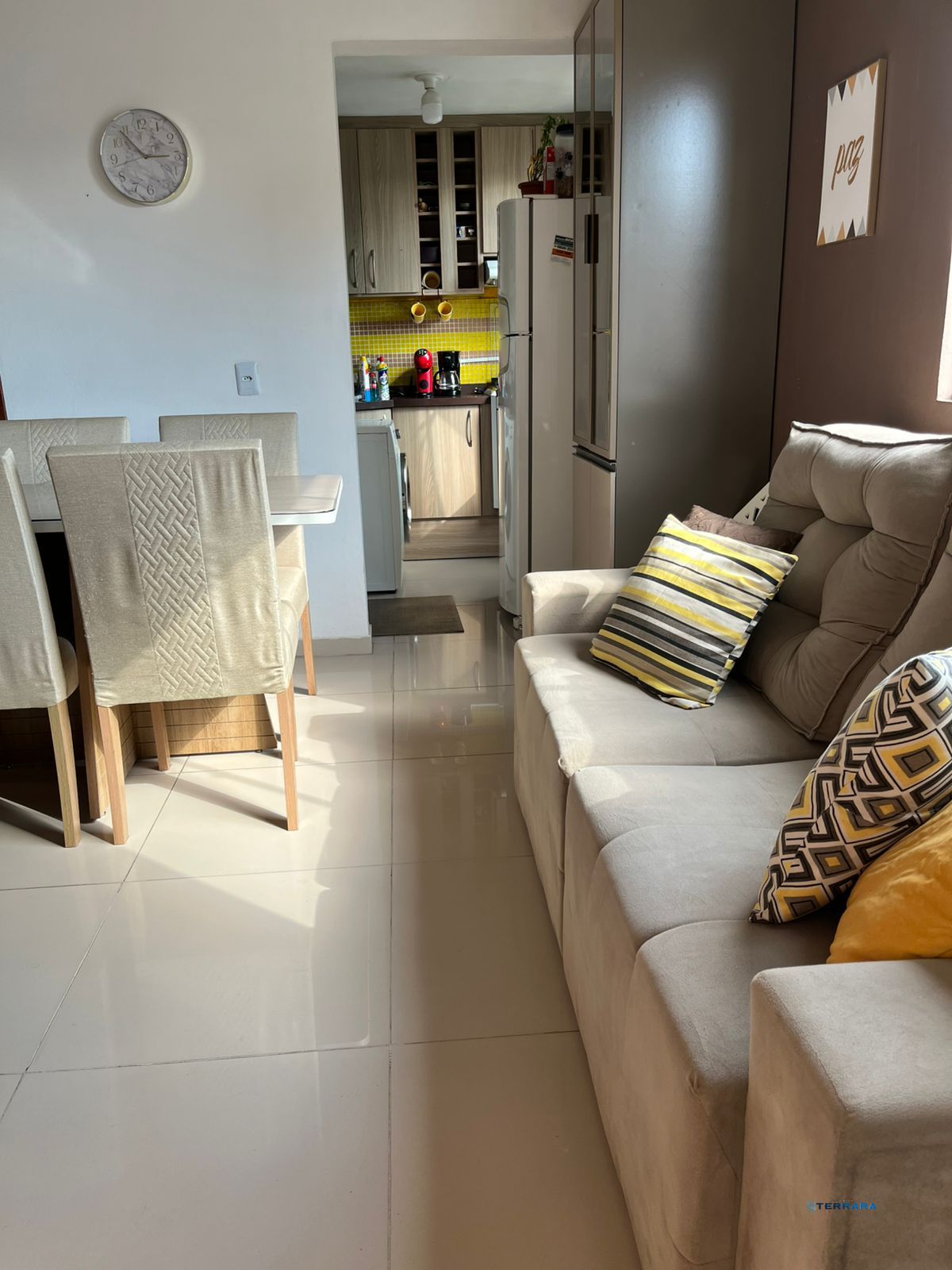Lindo Apartamento 2 dormitórios semi mobiliado Bairro Restinga