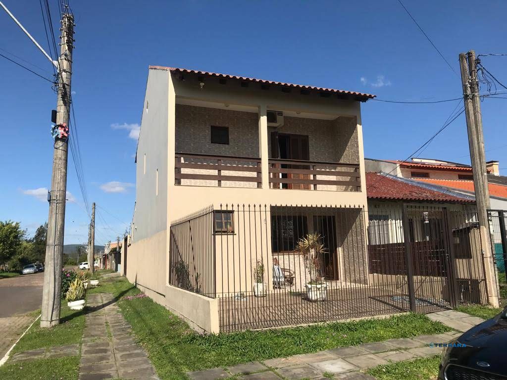 Sobrado semi mobiliado de 3 dormitorios sendo uma suite no bairro Hipica