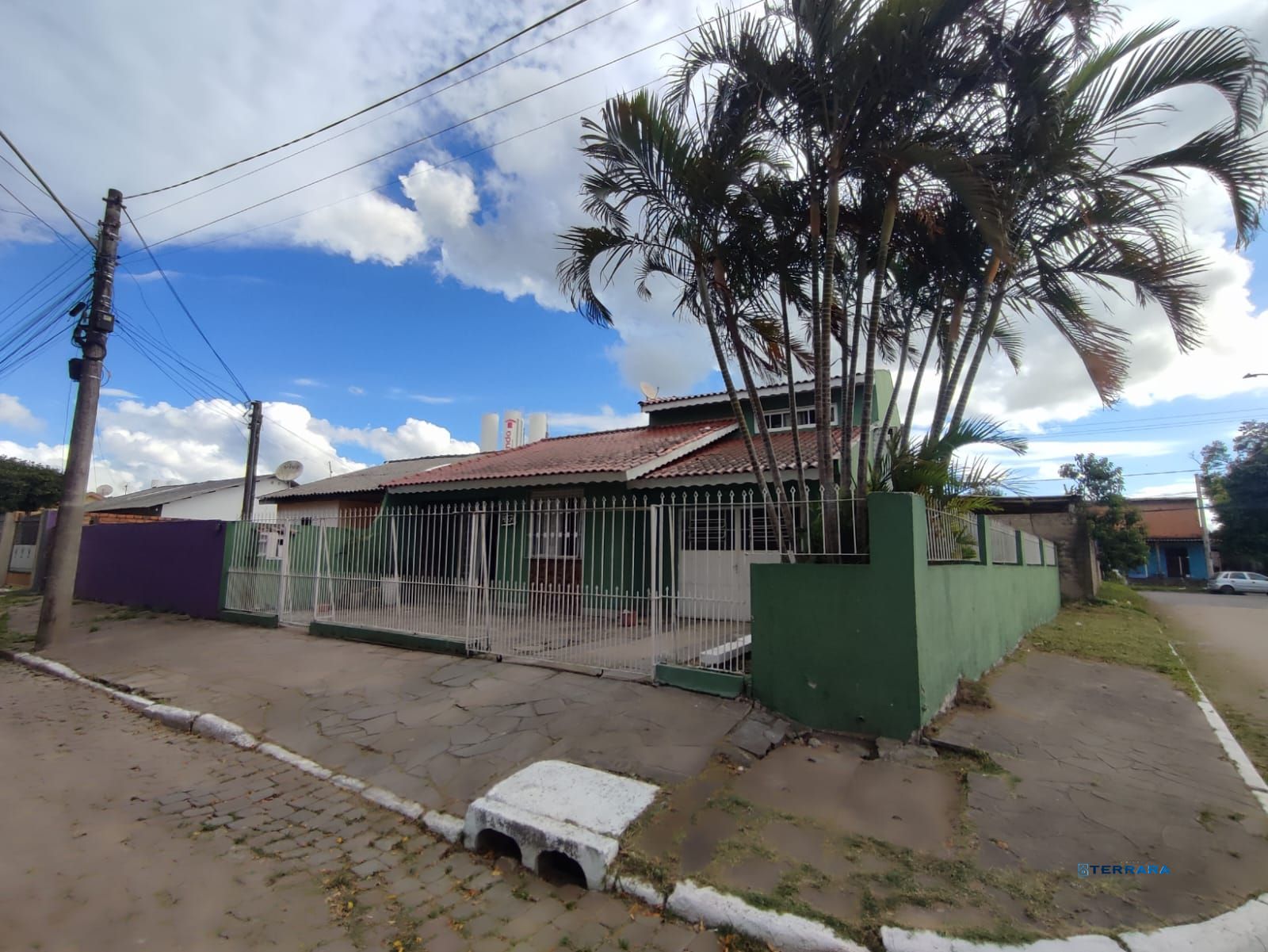 Casa no bairro Restinga - 3 dormitórios