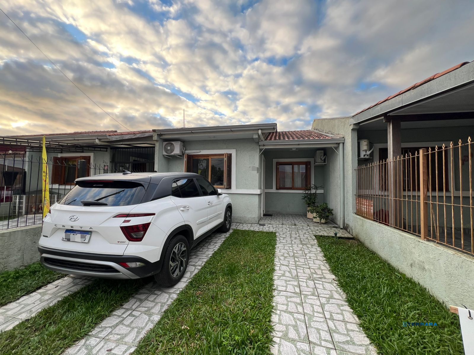 Impecável Casa Mobiliada com 3 Dormitórios localizada no loteamento Moradas do sul