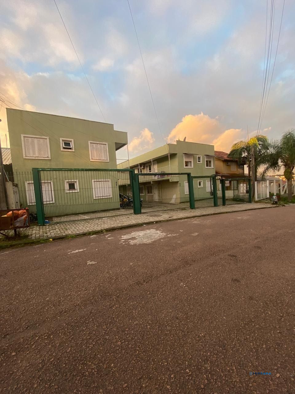 Apartamento no bairro Jardim Algarve - Alvorada