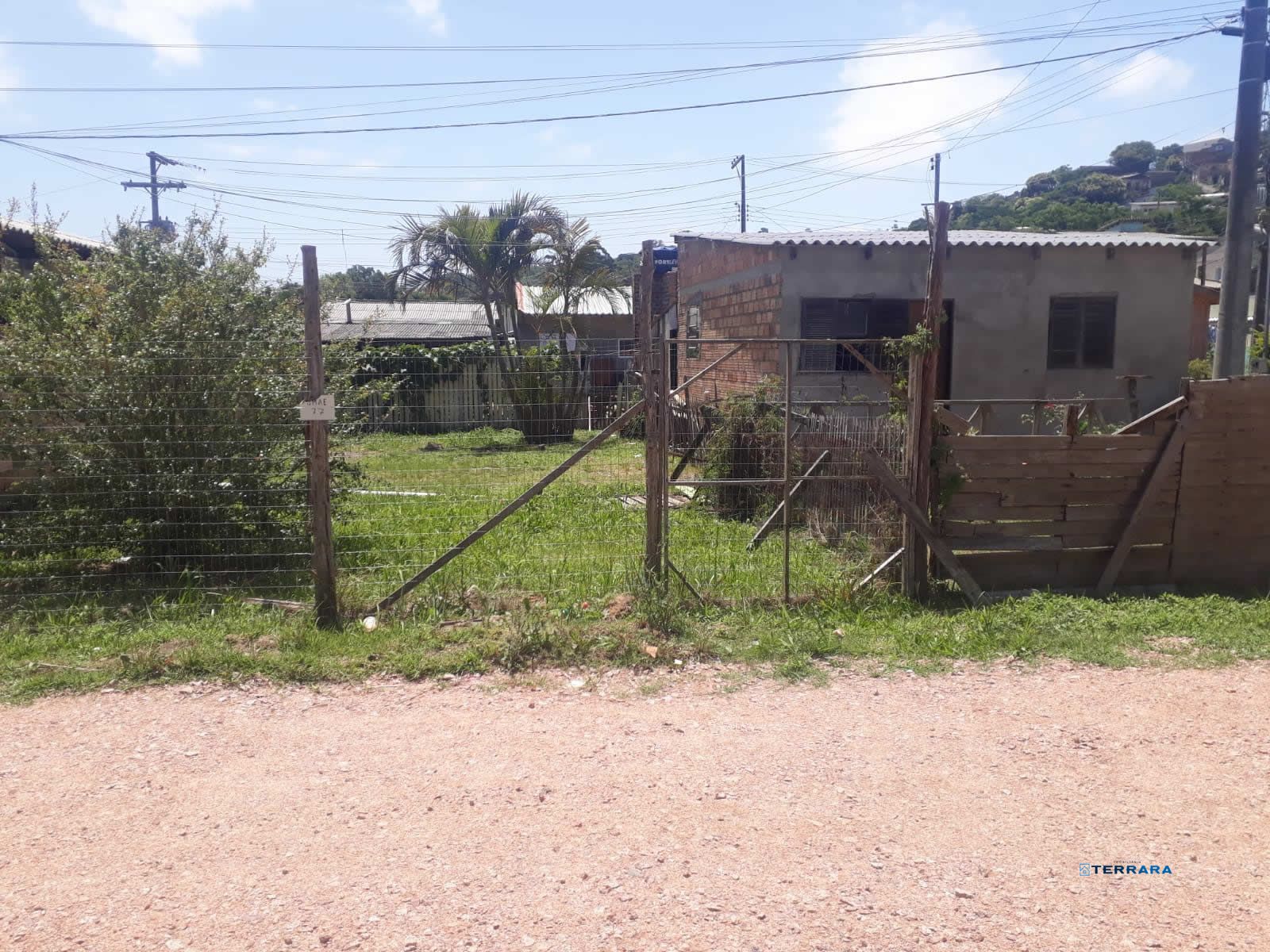 TERRENO A VENDA