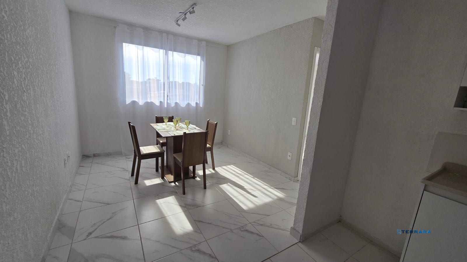 Apartamento no bairro Restinga - 2 DORMITÓRIOS