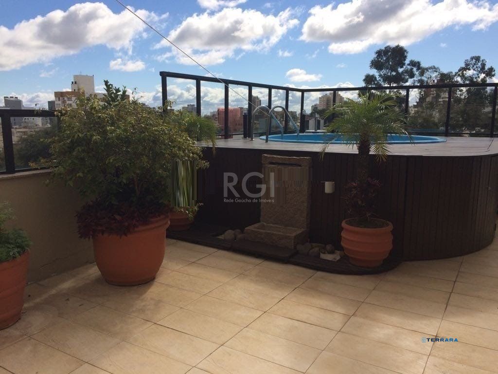 Cobertura para Venda - 248m², 3 dormitórios, sendo 1 suites, 2 vagas - Mont Serrat