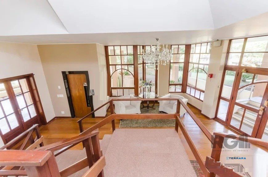 Vende-se luxuoso apartamento 4 quartos com 4 suítes, 2 vagas coberta, dependência completa, próximo da Encol - 306m² -  Auxiliadora