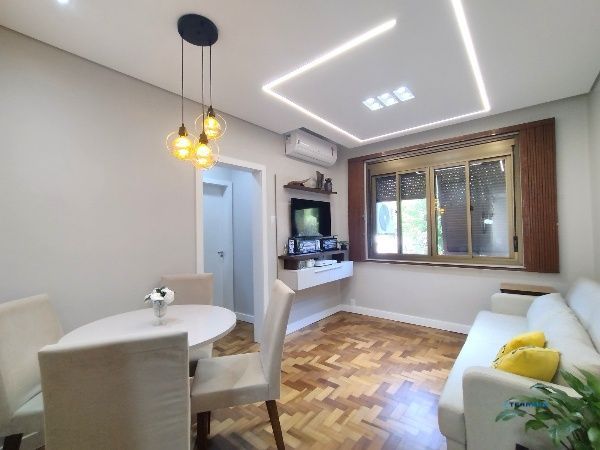 Vende-se apartamento reformado com 2 dormitórios (1 suíte) - 75 m² - Jardim Botânico