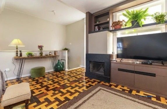 Casa para Venda - 115m², 3 dormitórios, 1 vaga - Petrópolis