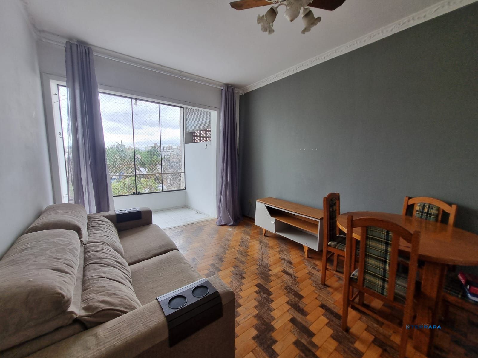 Apartamento de 3 dormitórios para venda no Bairro Azenha